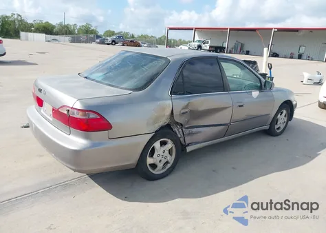 2000 Honda Accord 2.3 Ex из США, поврежденный, VIN 1HGCG5666YA134116